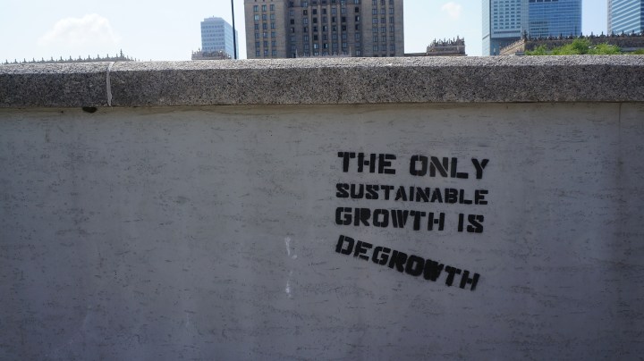 degrowth-594870_1920